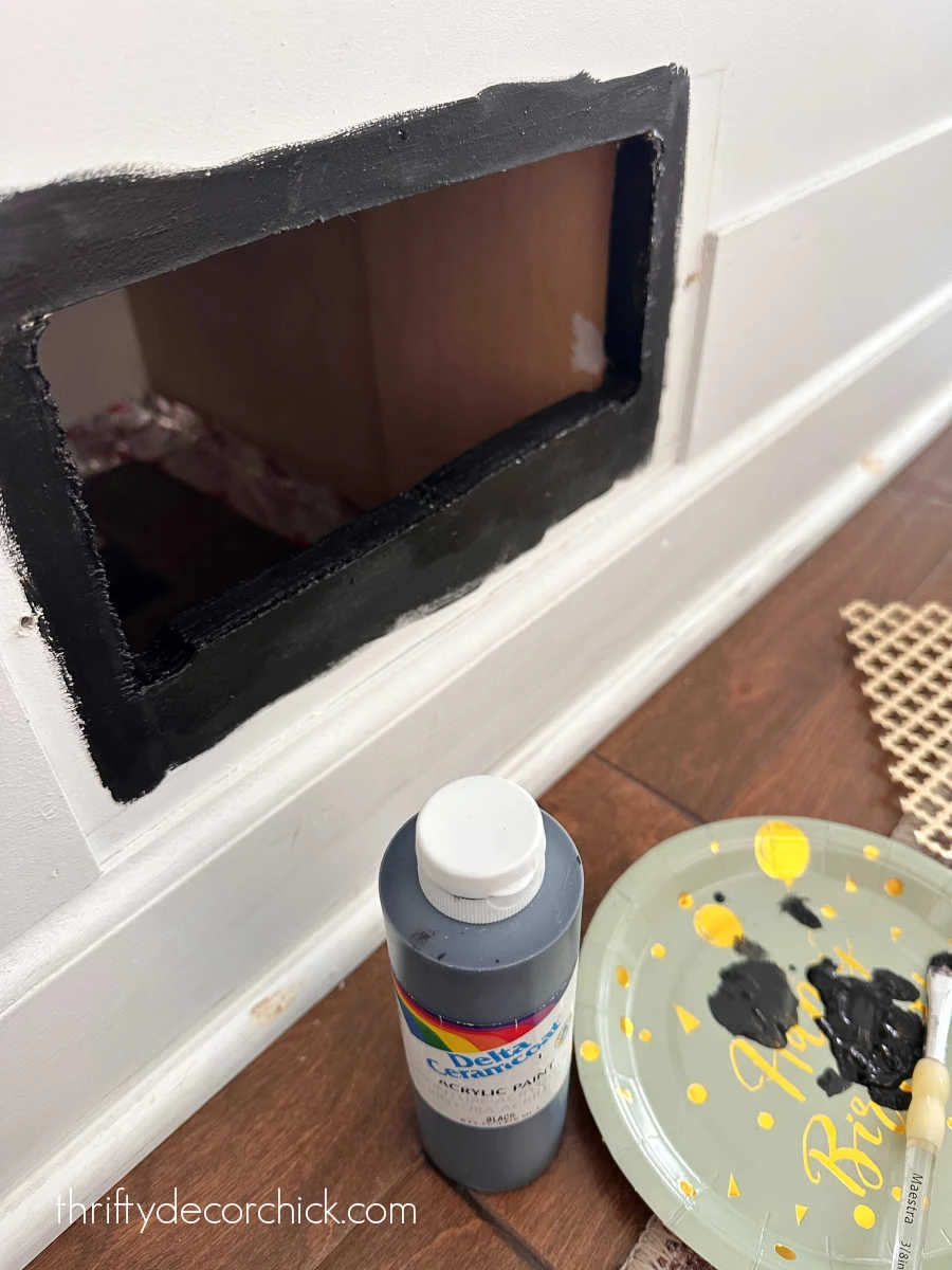 painting vent opening black